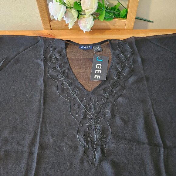 Vintage Embroidered Triangle Shawl -Black Size OS - Picture 6 of 8